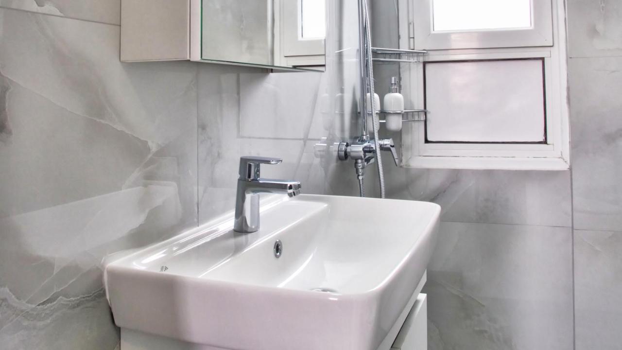 Heart-Warming Eleni Apartment In Corfu Town 외부 사진